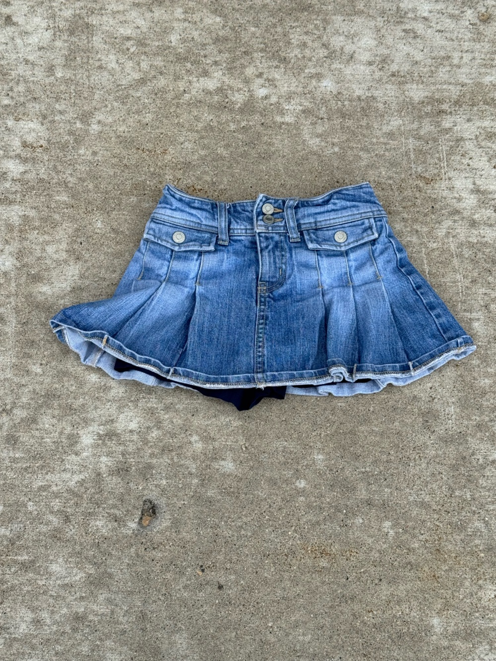 Gap Kids Denim Skirt Size 6 Pleated and Lined Vintage 2000s